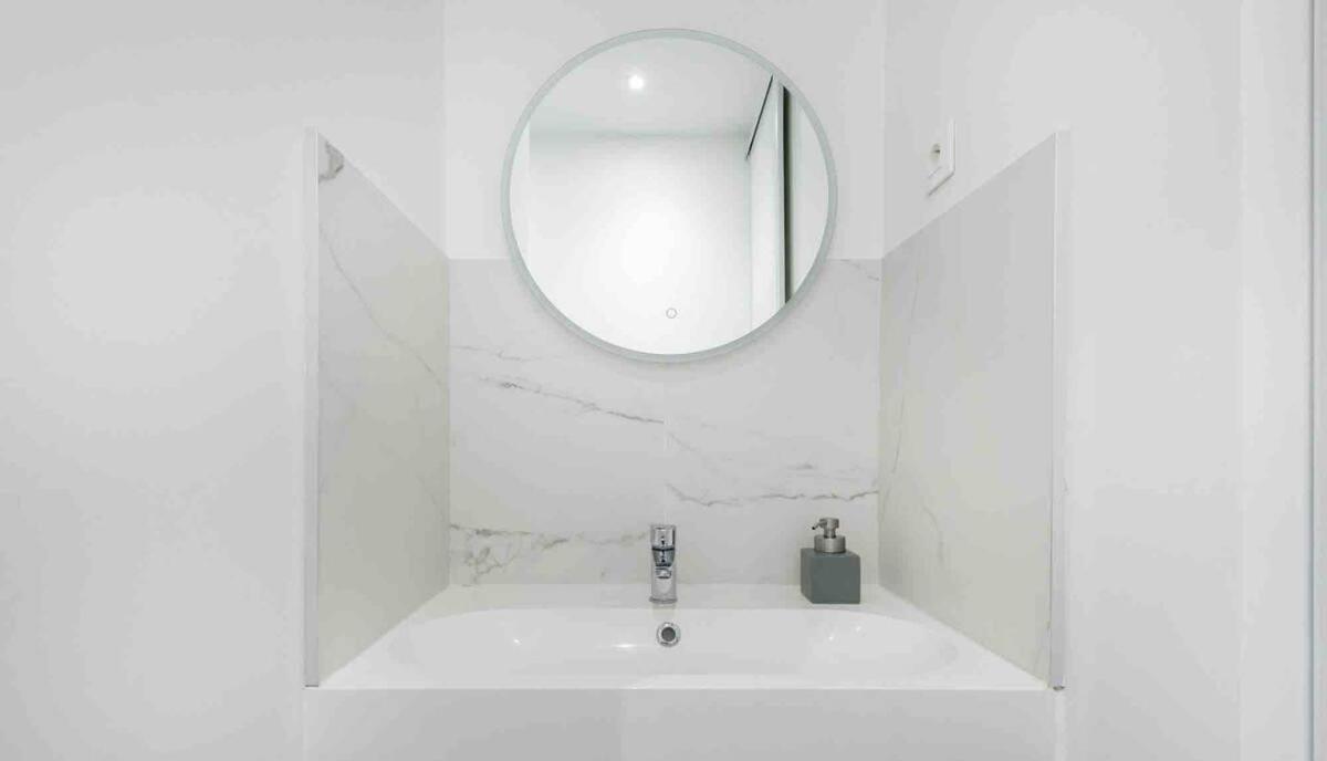 Appartement Neuf • Cosy Et Lumineux • 4 Personnes Marseille Exterior photo